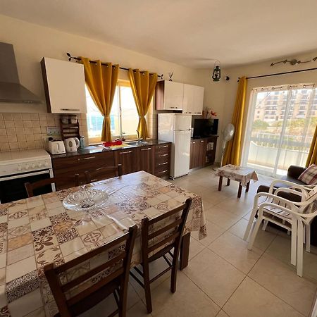 Fiesta Apartment Seaview Mellieha Exterior photo